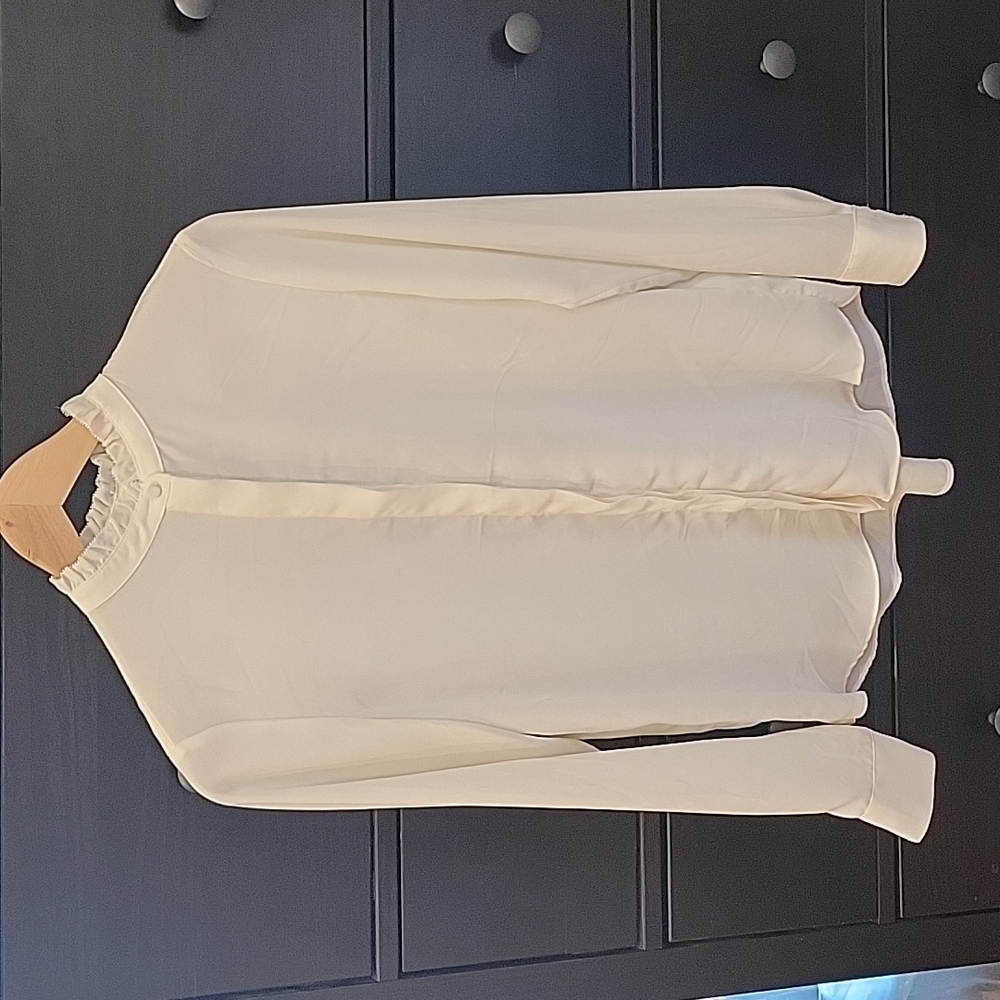 Cream/white H&M button up blouse